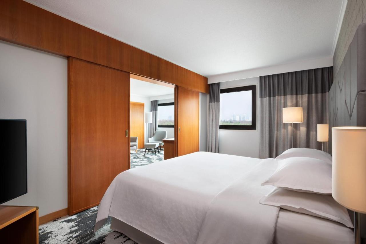 Sheraton Frankfurt Airport Hotel & Conference Center Frankfurt am Main Luaran gambar
